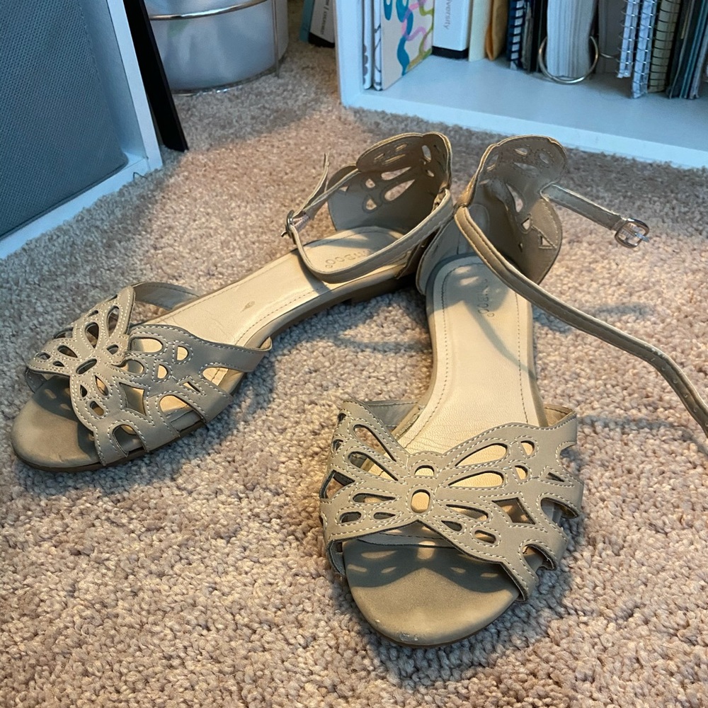 Tan Women’s Sandals